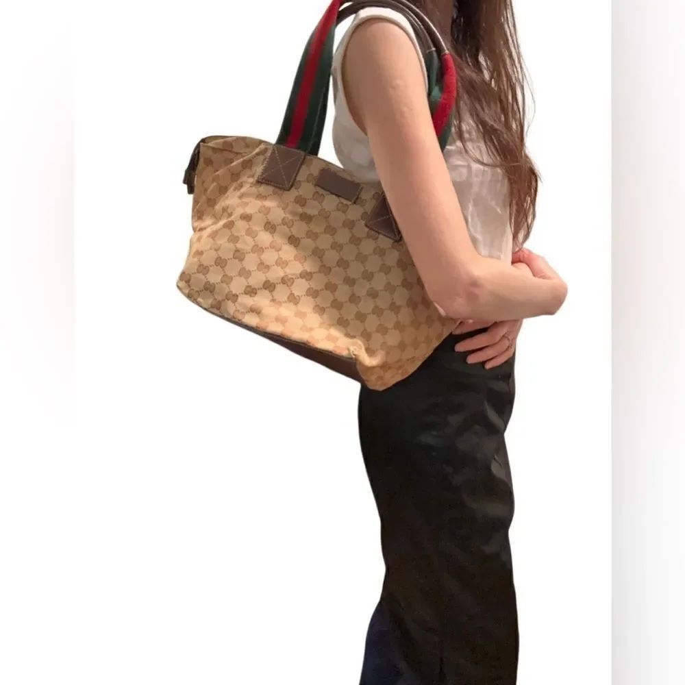 Gucci canvas tote web handle